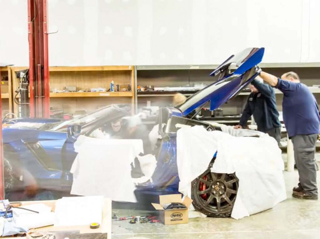 Time Lapse Genovation GXE Supercar Build